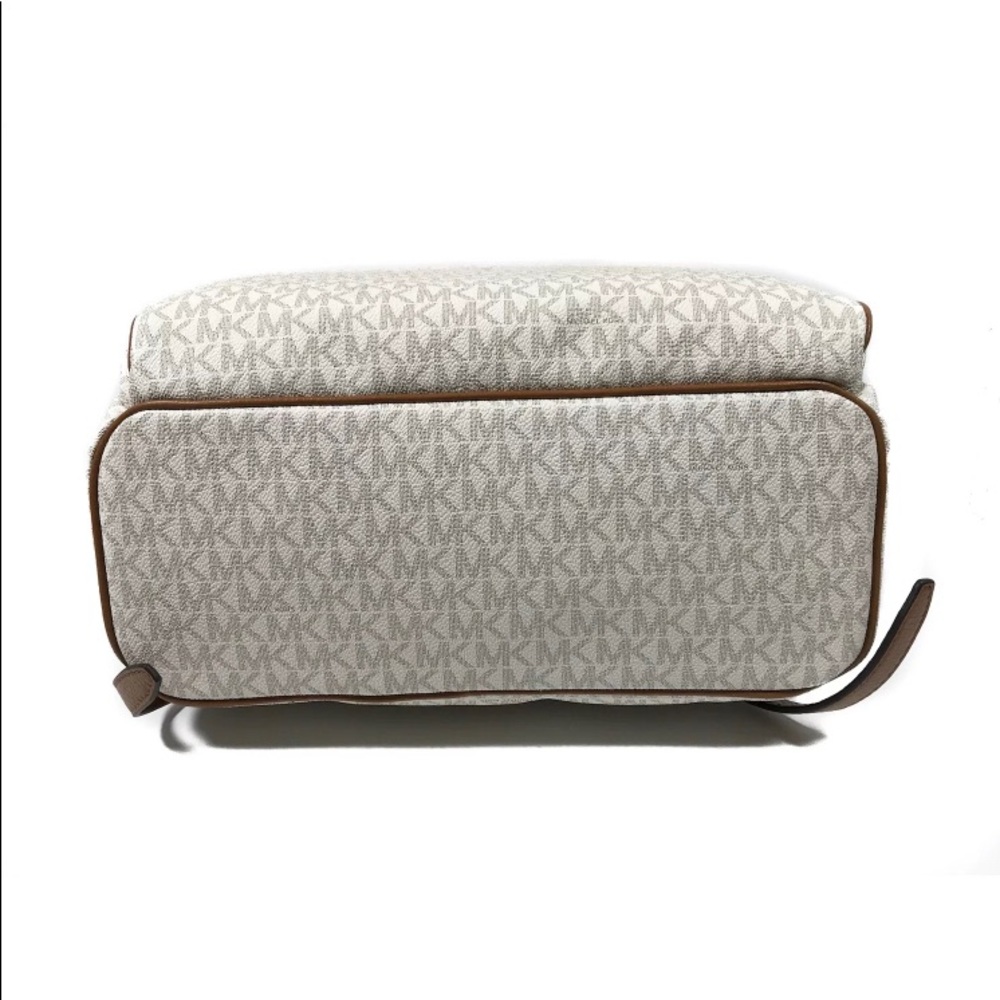 Michael Kors Large Abbey Backpack Vanilla Acorn - Picture 8 of 8